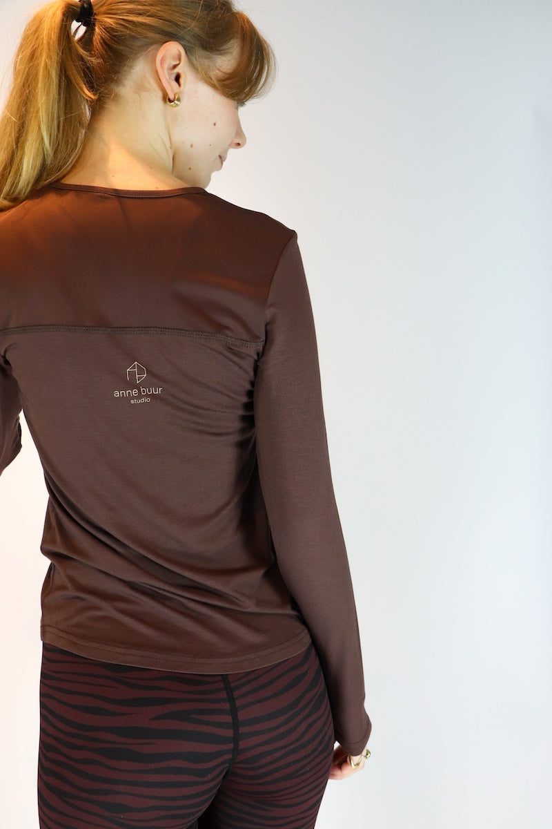 
                  
                    Surrender Long Sleeved - Brown
                  
                