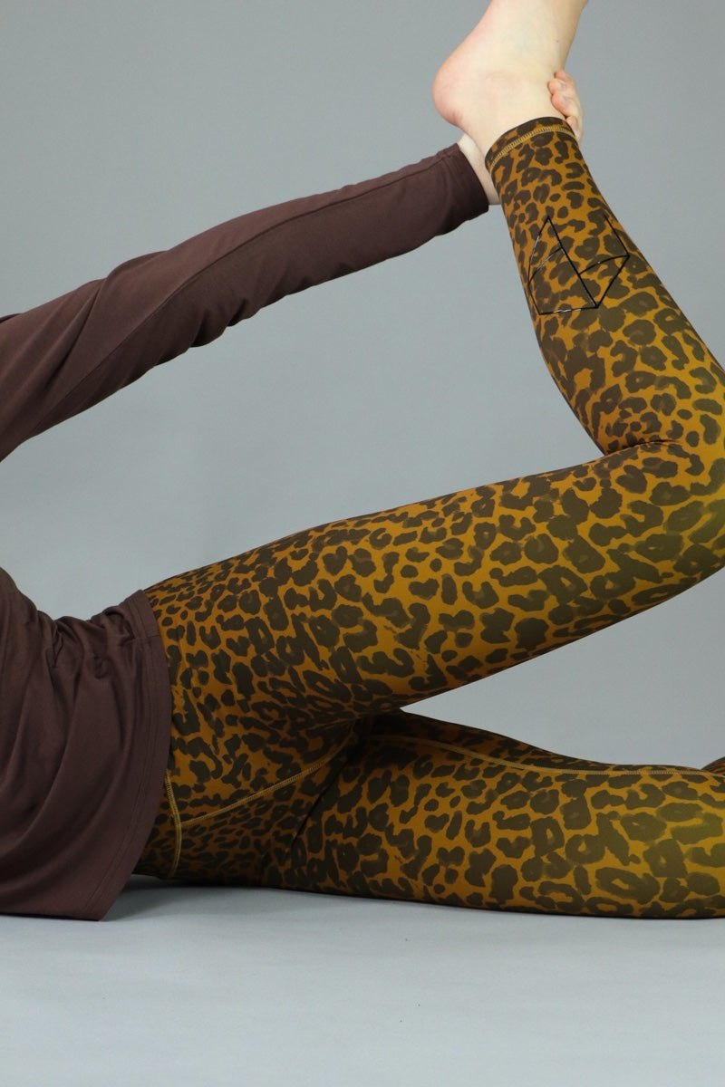 
                  
                    Leo Leggings - Gold
                  
                